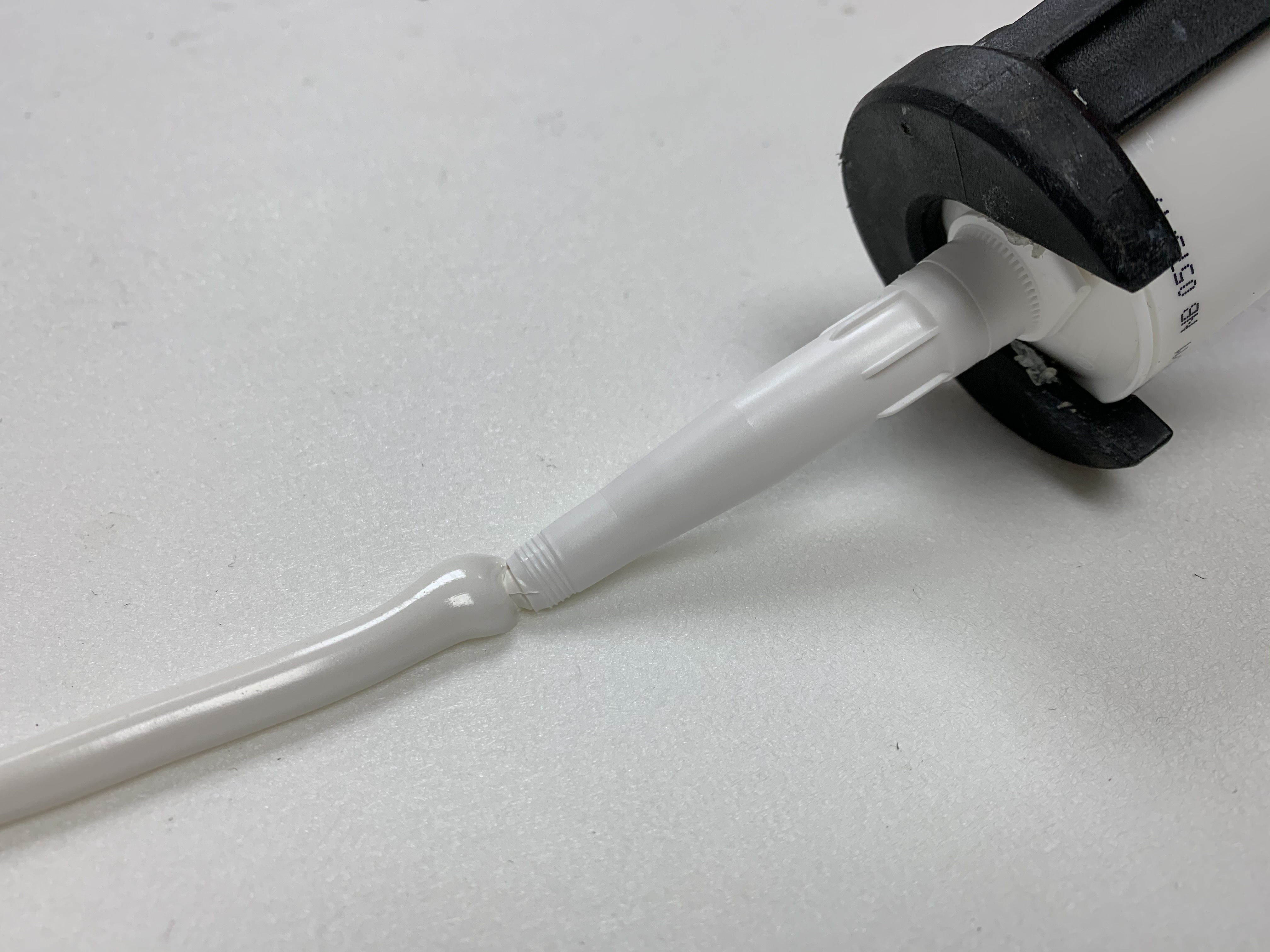 Correct method to cut nozzle for 6mm bead
